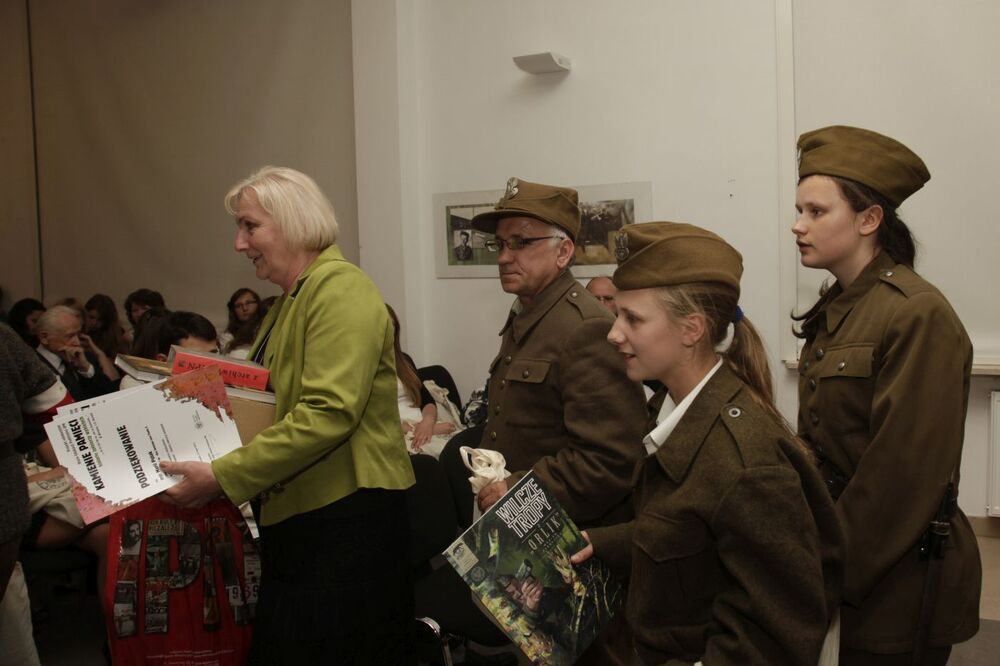 Projekt edukacyjny „Kamienie Pamięci” 2012. Fot. Piotr Życieński (IPN)