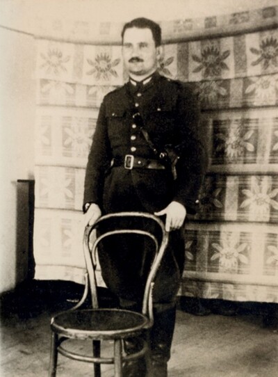 Por. Adolf Pilch „Góra”, „Dolina”, dowódca Zgrupowania Stołpeckiego AK, 1944 r. Fot. z zasobu AAN