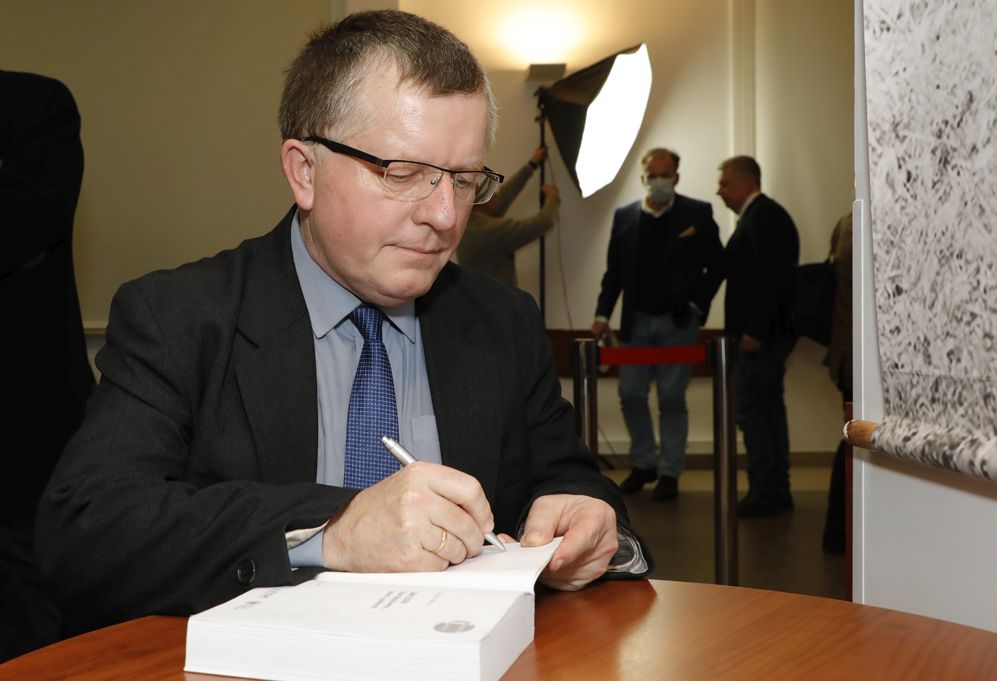 Dr hab. Kazimierz Maciąg – autor książki „Sam jeden. Józef Mackiewicz – pisarz i publicysta” – 18 stycznia 2022. Fot. Piotr Życieński (IPN)