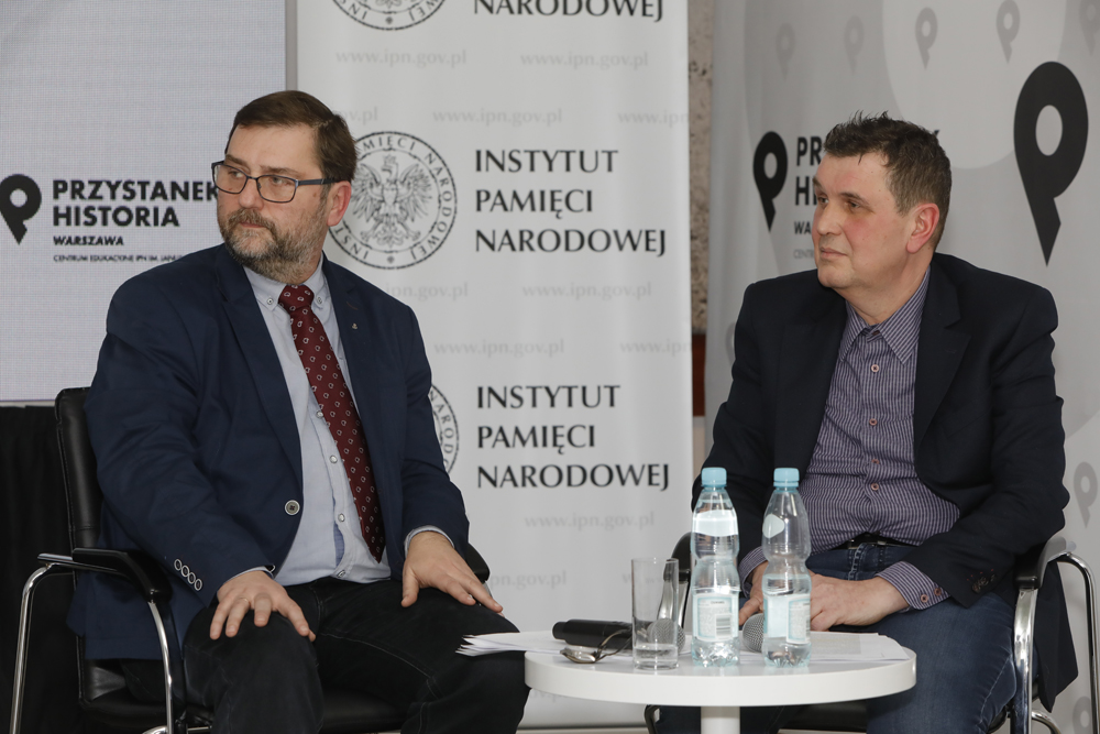 Dr hab. Piotr Niwiński (L), dr. hab. Adam Dziuba (P). Fot. Piotr Życieński (IPN)