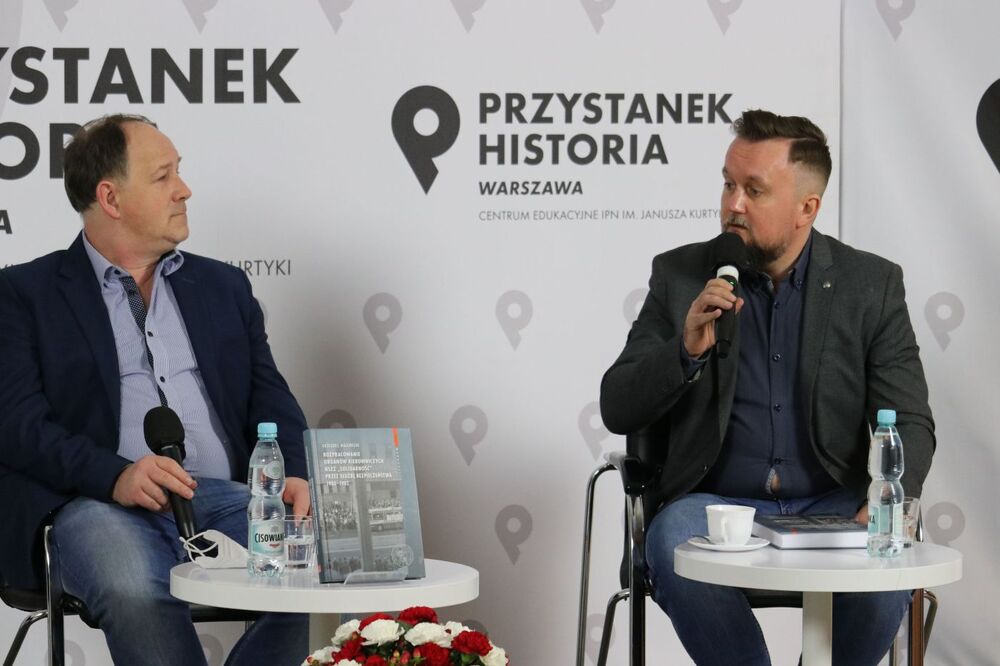 Dyskusja o książce „Rozpracowanie organów kierowniczych NSZZ »Solidarność« przez Służbę Bezpieczeństwa 1980–1982” – Warszawa, 24 stycznia 2022. Fot. Aleksandra Wierzchowska (IPN)