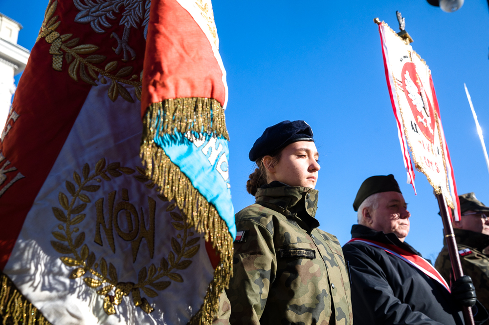 Uroczystość pod pomnikiem gen. Stefana Roweckiego „Grota” z udziałem zastępców prezesa IPN – dr. hab. Karola Polejowskiego i dr. Mateusza Szpytmy – Warszawa, 14 lutego 2022. Fot. Sławek Kasper (IPN)
