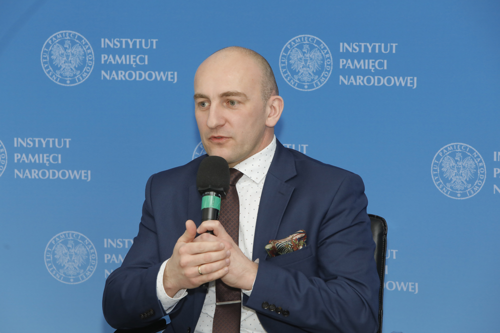 Dr Marek Jedynak podczas dyskusji „Armia Krajowa – znana i nieznana” – 16 lutego 2022. Fot. Piotr Życieński (IPN)