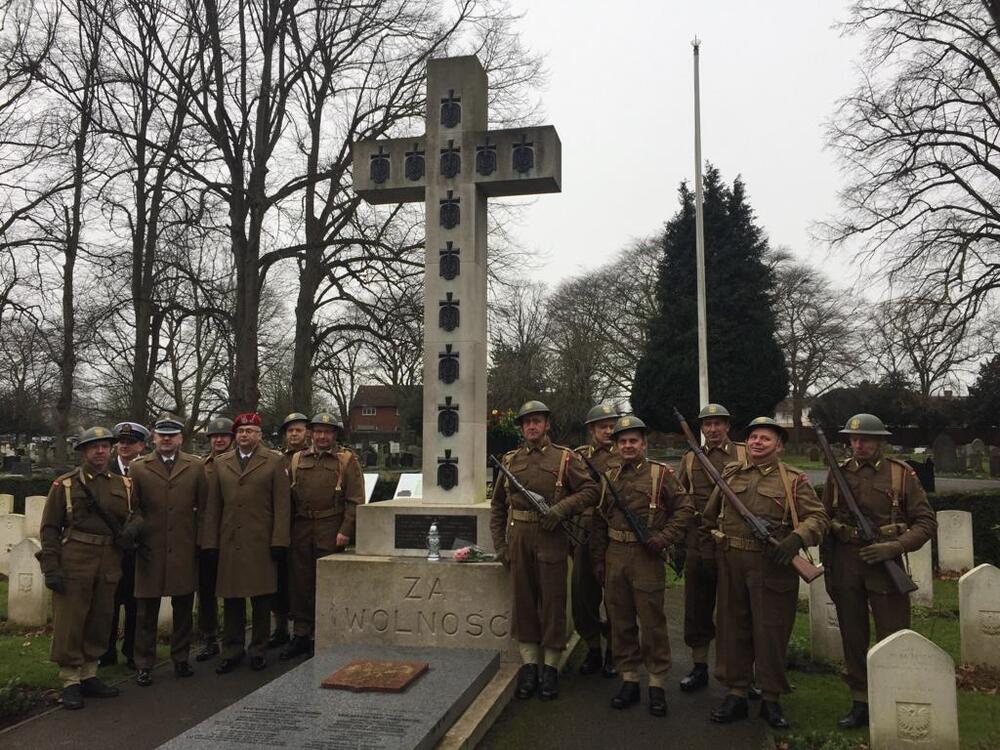 Uroczyste odsłonięcie nagrobków polskich bohaterów na cmentarzu w Newark – 19 lutego 2022. Fot. Joanna Dardzińska (IPN)