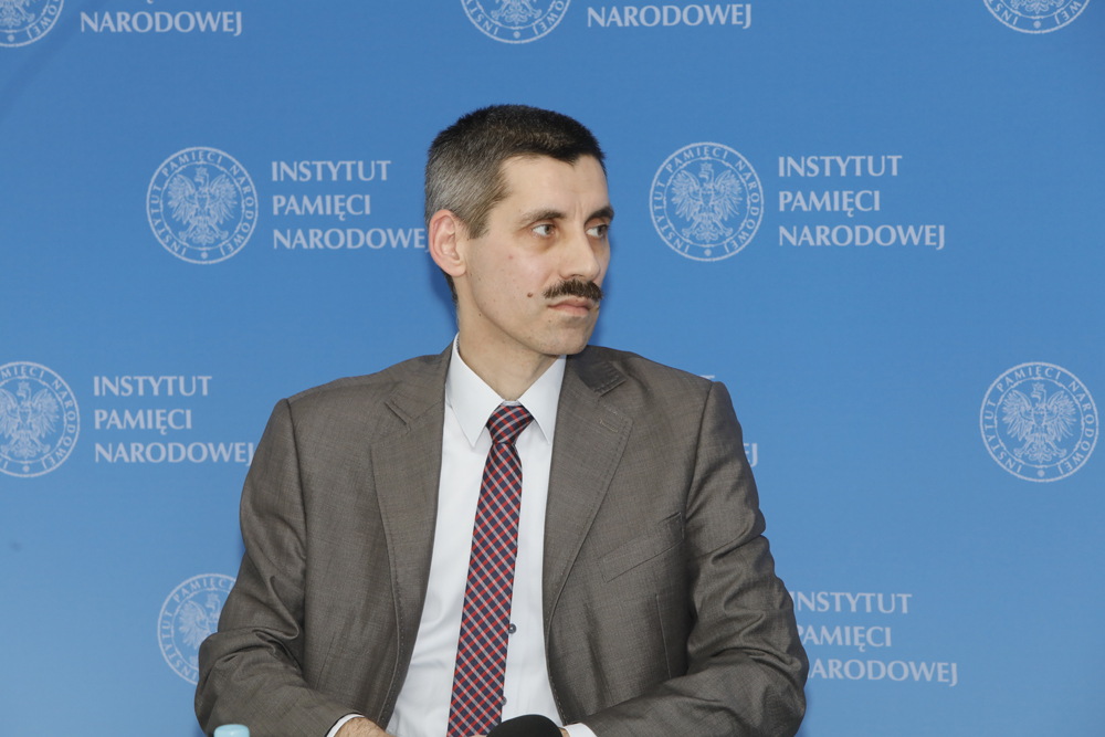 Dr hab. Mirosław Szumiło podczas dyskusji z cyklu „Polska na froncie sporów cywilizacyjnych” – 22 lutego 2022. Fot. Piotr Życieński (IPN)