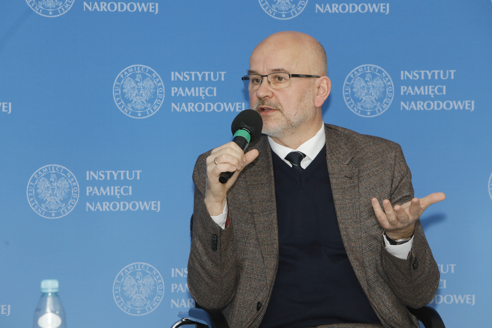 Dr hab. Grzegorz Berendt podczas dyskusji z cyklu „Polska na froncie sporów cywilizacyjnych” – 22 lutego 2022. Fot. Piotr Życieński (IPN)