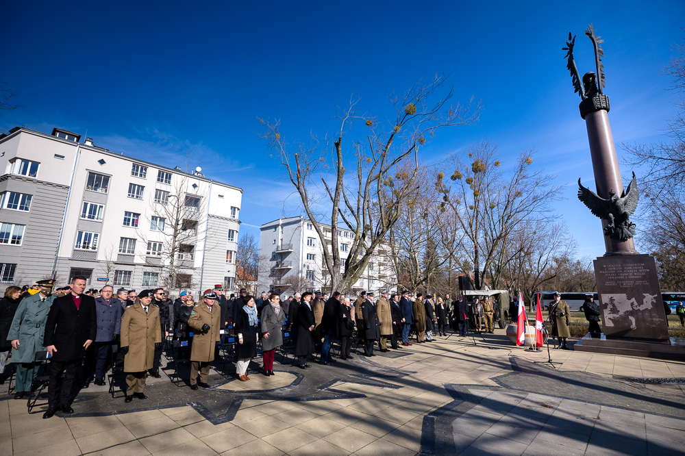 Uroczystości upamiętniające żołnierzy 1. Polskiej Dywizji Pancernej – Warszawa, 24 lutego 2022. Fot. Sławek Kasper (IPN)