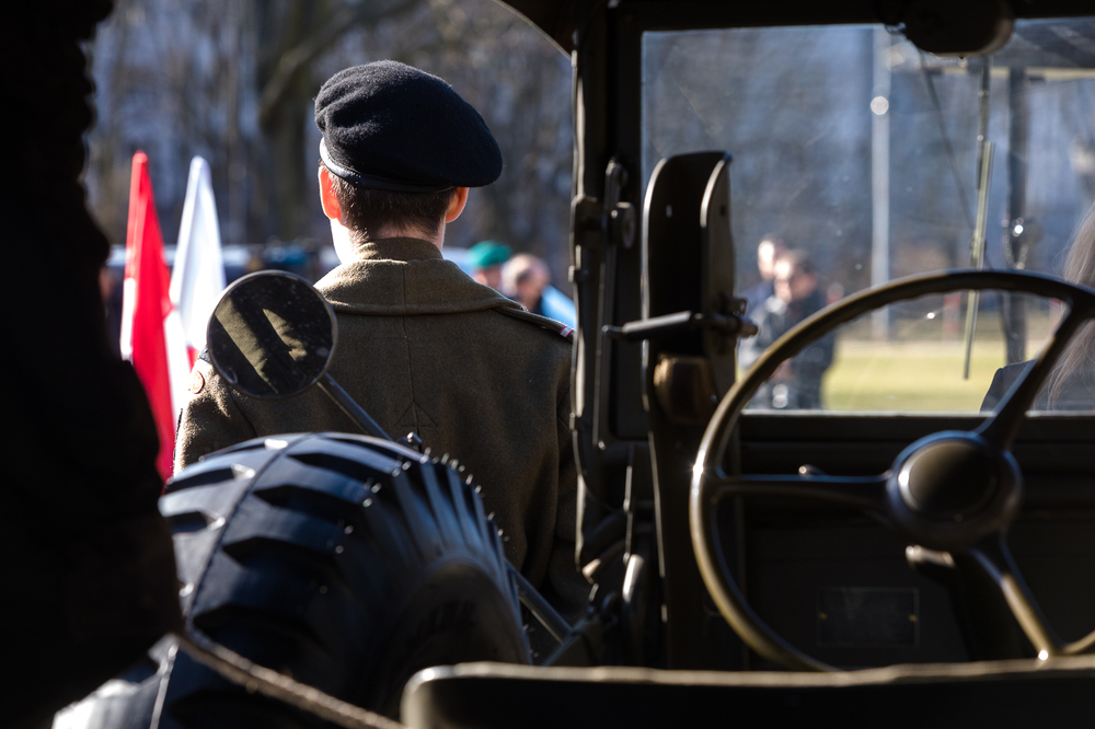 Uroczystości upamiętniające żołnierzy 1. Polskiej Dywizji Pancernej – Warszawa, 24 lutego 2022. Fot. Sławek Kasper (IPN)