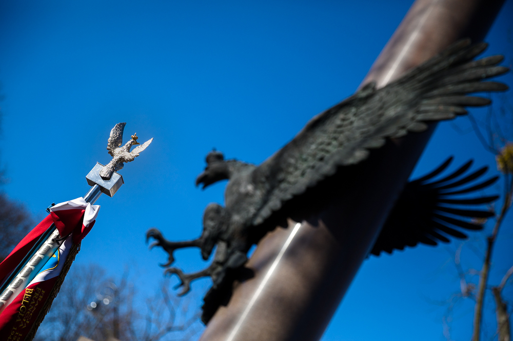 Uroczystości upamiętniające żołnierzy 1. Polskiej Dywizji Pancernej – Warszawa, 24 lutego 2022. Fot. Sławek Kasper (IPN)