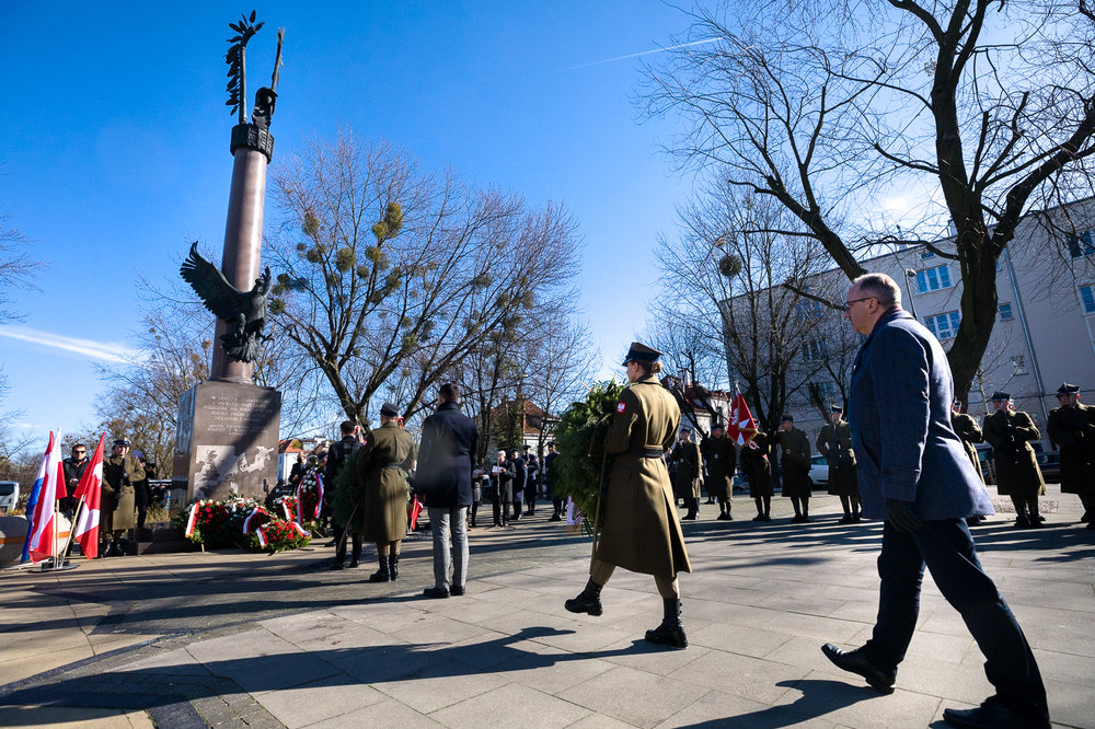 Uroczystości upamiętniające żołnierzy 1. Polskiej Dywizji Pancernej – Warszawa, 24 lutego 2022. Fot. Sławek Kasper (IPN)