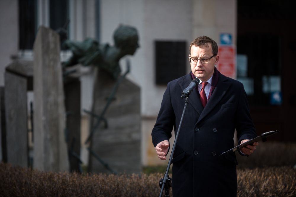 Marcin Romanowski, podsekretarz Stanu w Ministerstwie Sprawiedliwości. Otwarcie wystawy „Ocal naszego Tatusia! Listy dzieci Żołnierzy Wyklętych do Bolesława Bieruta” – Warszawa, 26 lutego 2022