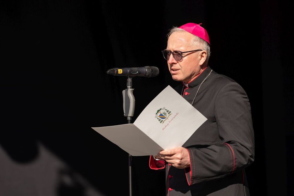 Biskup Janusz Stepnowski, ordynariusz diecezji łomżyńskiej – Ostrołeka, 1 marca 2022. Fot. Mikołaj Bujak (IPN)