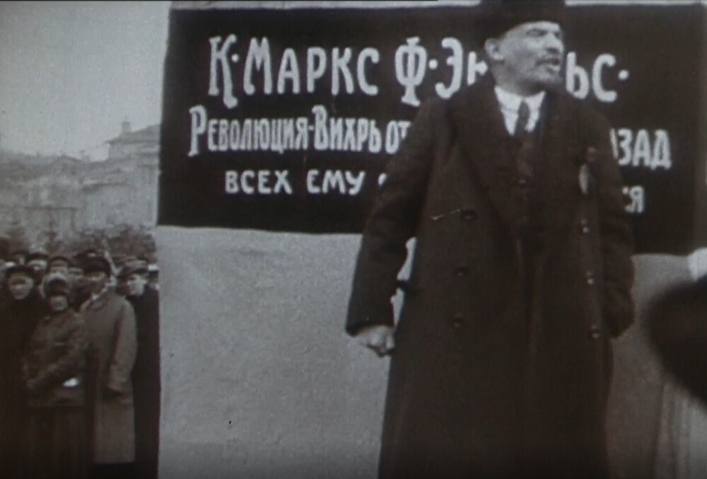 „Przystanek Historia” w TVP Historia, odc. 51: Leninowska rewolucja obyczajowa – kadr z programu