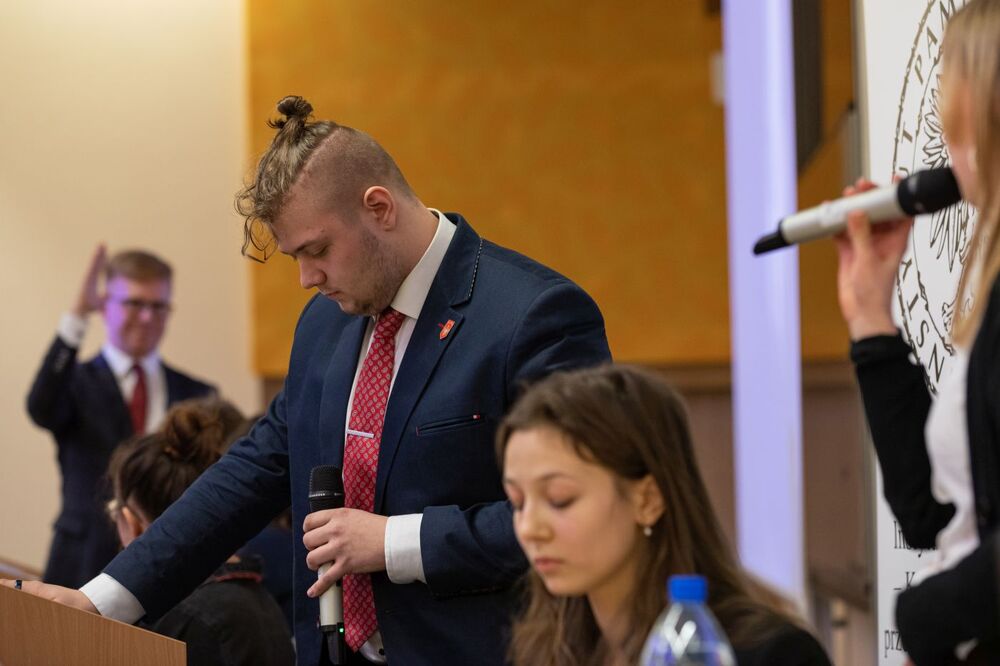 Debata historyczna licealistów „Polscy żołnierze po zakończeniu II wojny światowej posiadali moralny obowiązek kontynuowania walki” – Gdańsk, 4 marca 2022. Fot. Mikołaj Bujak (IPN)