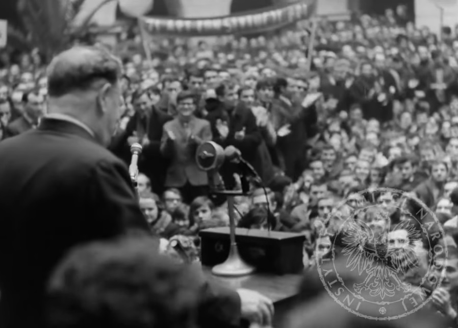 Wiec protestacyjny studentów Politechniki Warszawskiej z 9 marca 1968 r. zorganizowany w Auli PW po pobiciu dzień wcześniej (8 marca) uczestników wiecu na Uniwersytecie Warszawskim