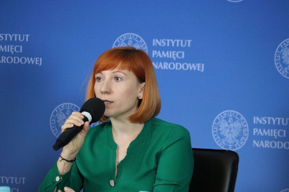 Dr Martyna Grądzka-Rejak. Dyskusja „Aktion Reinhardt” w ramach cyklu „Między mitem a rzeczywistością – najważniejsze wydarzenia XX wieku” – 9 marca 2022. Fot. Aleksandra Wierzchowska (IPN)