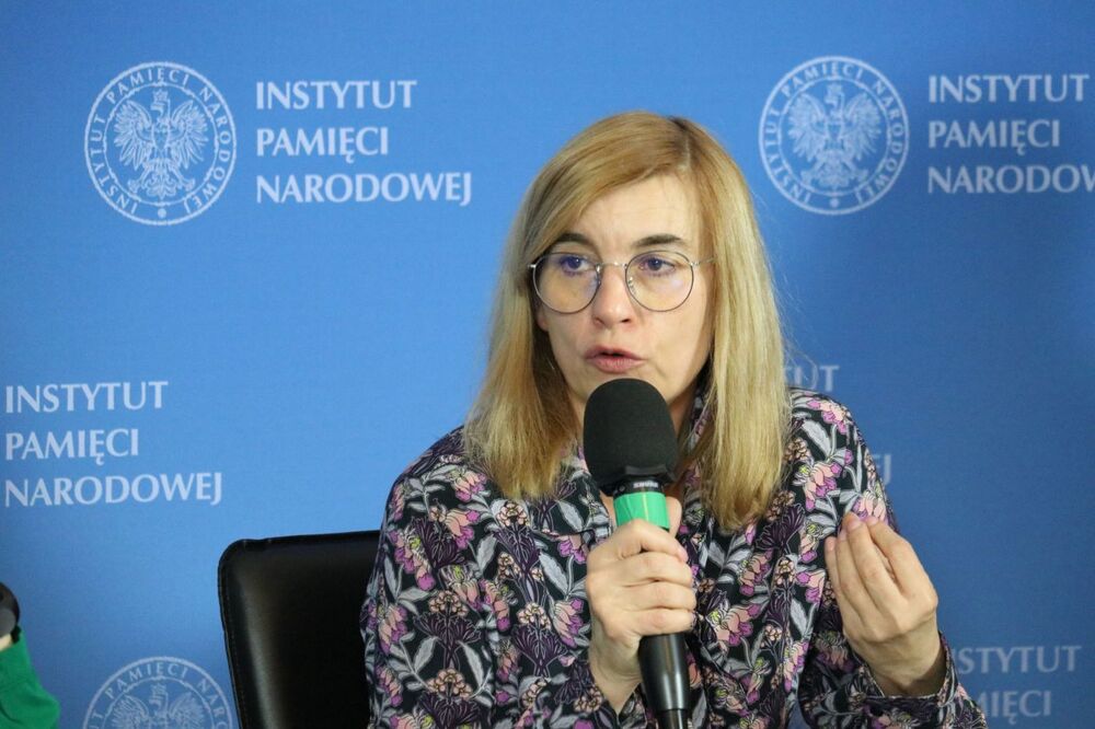 Dr Aleksandra Namysło. Dyskusja „Aktion Reinhardt” w ramach cyklu „Między mitem a rzeczywistością – najważniejsze wydarzenia XX wieku” – 9 marca 2022. Fot. Aleksandra Wierzchowska (IPN)