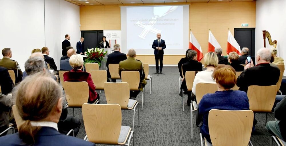 Uroczystość wręczenia Krzyży Wolności i Solidarności – Bydgoszcz, 16 marca 2022. Fot. Dariusz Ganczar