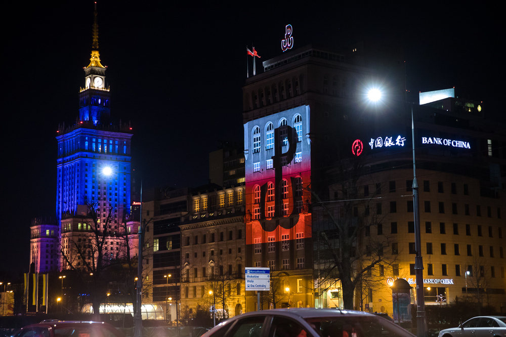 Znak Polski Walczącej na budynku PAST-y