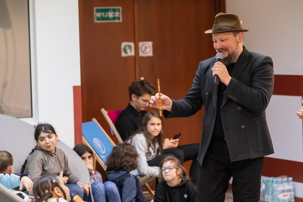 Koncert dla obywateli Ukrainy dotkniętych agresją zbrojną Federacji Rosyjskiej. Fot. Mikołaj Bujak (IPN)