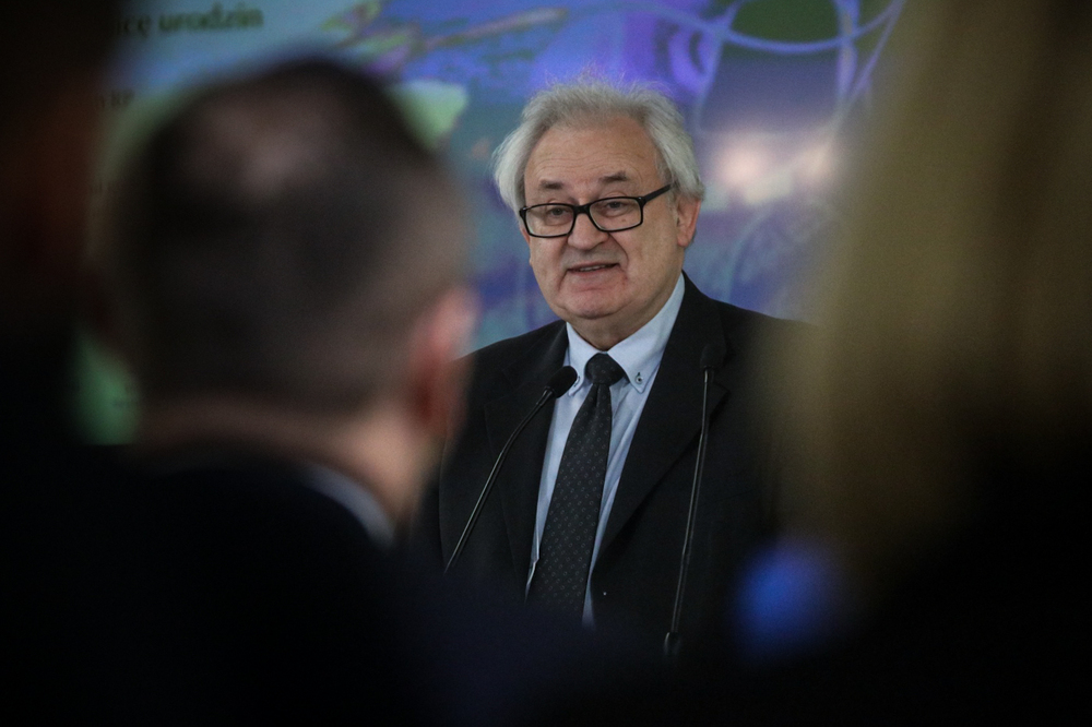 Prof. Włodzimierz Bolecki podczas konferencji IPN poświęconej Józefowi Mackiewiczowi – Warszawa, 31 marca 2022. Fot. Sławek Kasper (IPN)