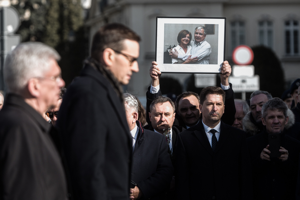 Uroczystości upamiętniające ofiary katastrofy smoleńskiej na placu Piłsudskiego w Warszawie – 10 kwietnia 2022. Fot. Sławek Kasper (IPN)