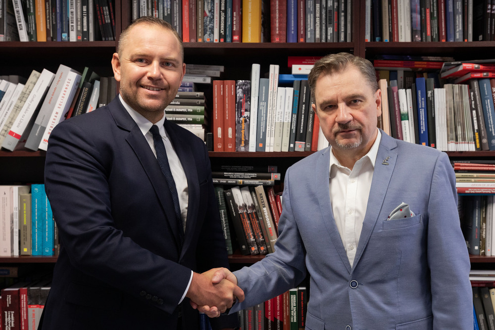 Prezes IPN dr Karol Nawrocki i Przewodniczący Komisji Krajowej NSZZ „Solidarność” Piotr Duda. Fot. Mikołaj Bujak (IPN)