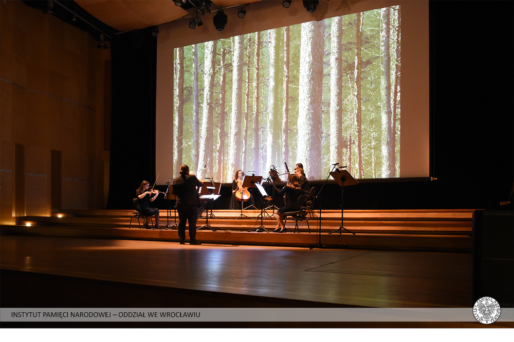 „Treny Katyńskie” – koncert upamiętniający rocznicę zbrodni katyńskiej – Opole, 11 kwietnia 2022