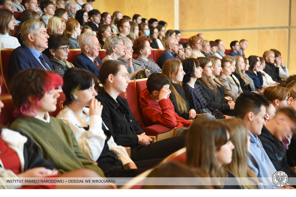„Treny Katyńskie” – koncert upamiętniający rocznicę zbrodni katyńskiej – Opole, 11 kwietnia 2022