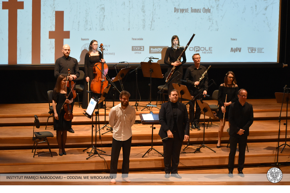 „Treny Katyńskie” – koncert upamiętniający rocznicę zbrodni katyńskiej – Opole, 11 kwietnia 2022