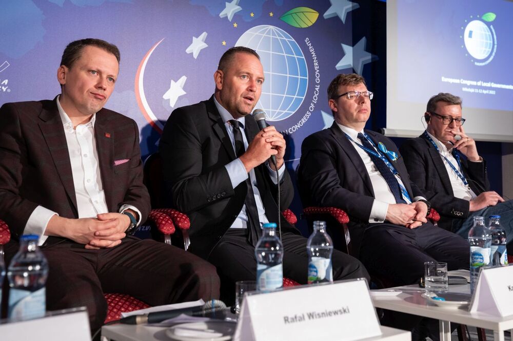 VII Europejski Kongres Samorządów z udziałem prezesa IPN dr. Karola Nawrockiego – Mikołajki, 12 kwietnia 2022. Fot. Mikołaj Bujak (IPN)