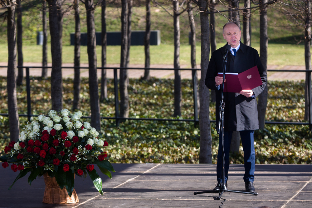 Uroczystości upamiętniające ofiary zbrodni katyńskiej – Warszawa, Muzeum Katyńskie, 13 kwietnia 2022. Fot. Sławek Kasper (IPN)