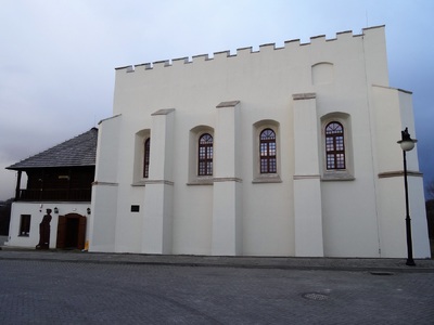 Synagoga w Szydłowie (fot. Maciej Foks)