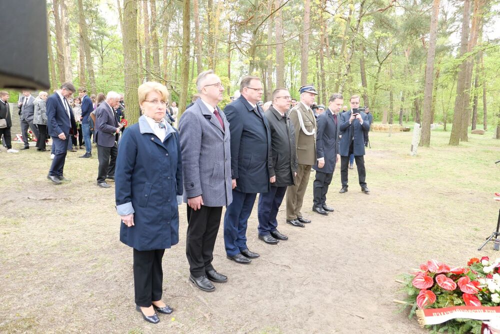 Uroczystość odsłonięcia pomnika generała Bolesława Roi w Sachsenhausen – 1 maja 2022. Fot. Joanna Sulej-Piskorz (IPN)