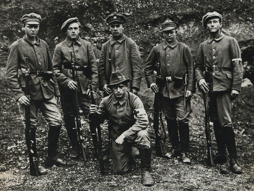 Grupa powstańców śląskich, 1921 r. Ze zbiorów Archiwum Archidiecezjalnego w Katowicach