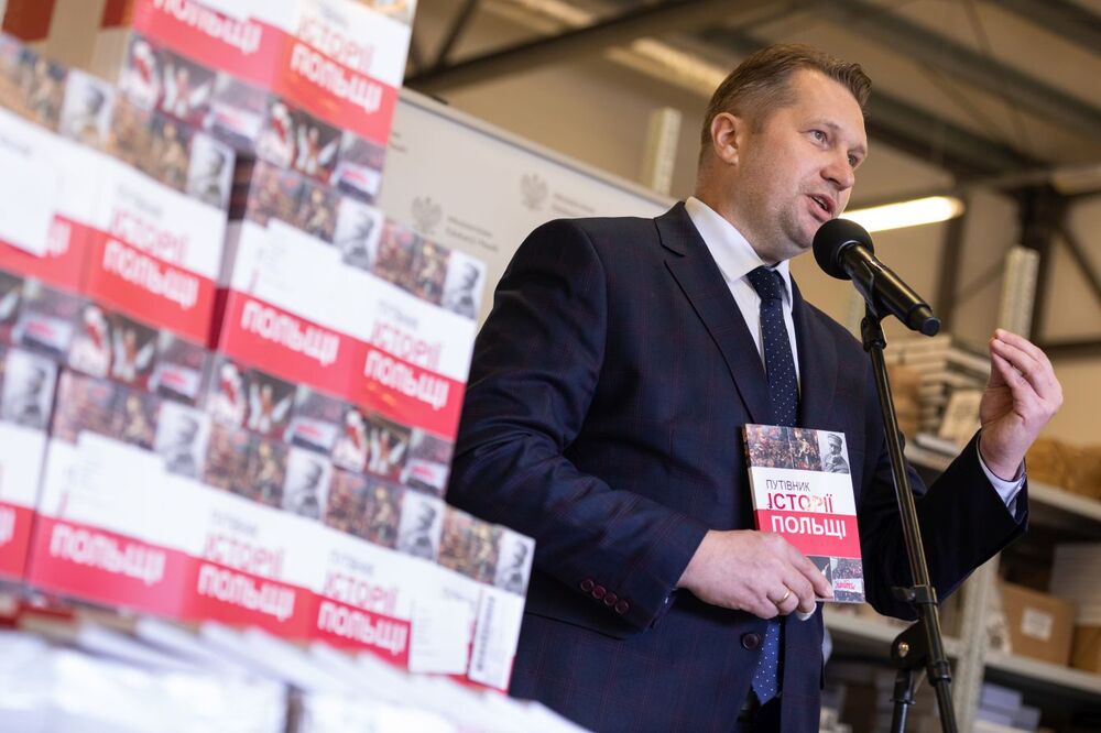 Prof. Przemysław Czarnek, minister edukacji i nauki, podczas konferencji prasowej IPN na temat podręcznika do historii Polski w języku ukraińskim – Warszawa, 4 maja 2022. Fot. Mikołaj Bujak (IPN)
