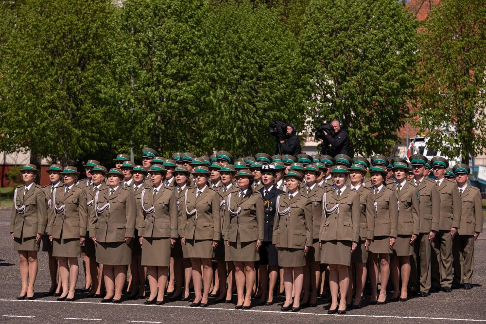 Promocja oficerska podczas obchodów święta Straży Granicznej – Koszalin, 12 maja 2022. Fot. Mikołaj Bujak (IPN)