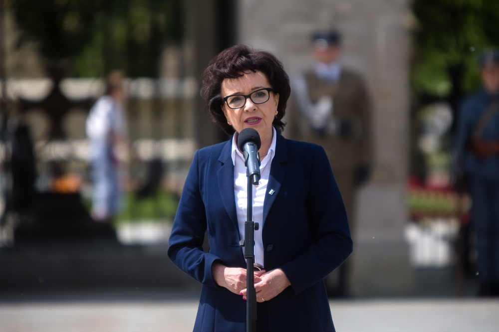 Marszałek Sejmu Elżbieta Witek. Uroczystości upamiętniające 87. rocznicę śmierci Józefa Piłsudskiego oraz 52. rocznicę śmierci gen. Władysława Andersa – Warszawa, 12 maja 2022. Fot. Sławek Kasper (IPN)