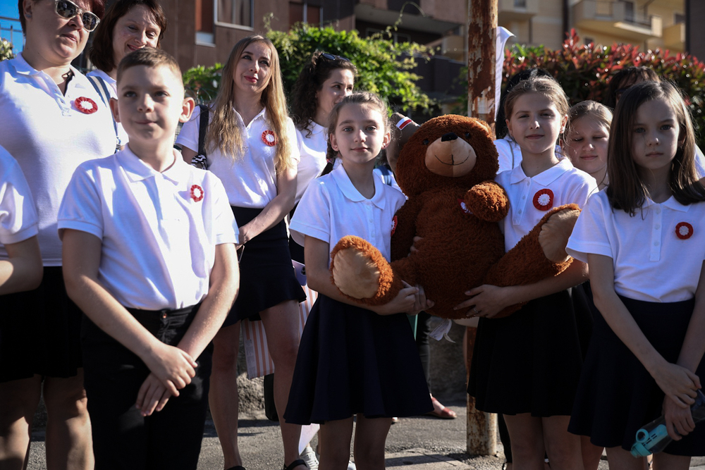 Uroczystość złożenia kwiatów przed pomnikiem gen. Władysława Andersa w Cassino – 18 maja 2022. Fot. Sławek Kasper (IPN)