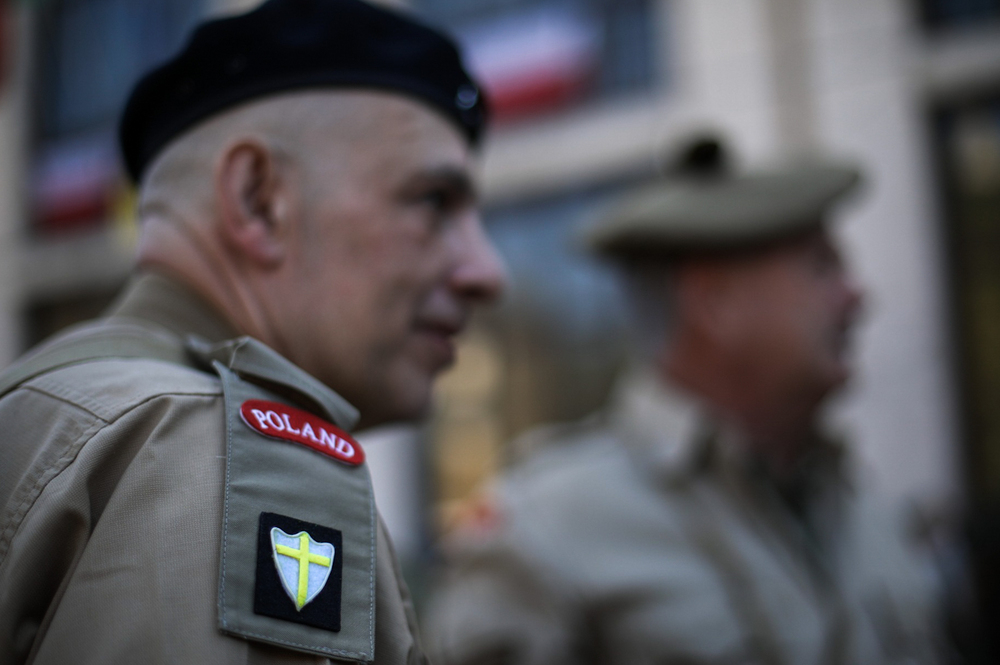 Uroczystość złożenia kwiatów przed pomnikiem gen. Władysława Andersa w Cassino – 18 maja 2022. Fot. Sławek Kasper (IPN)