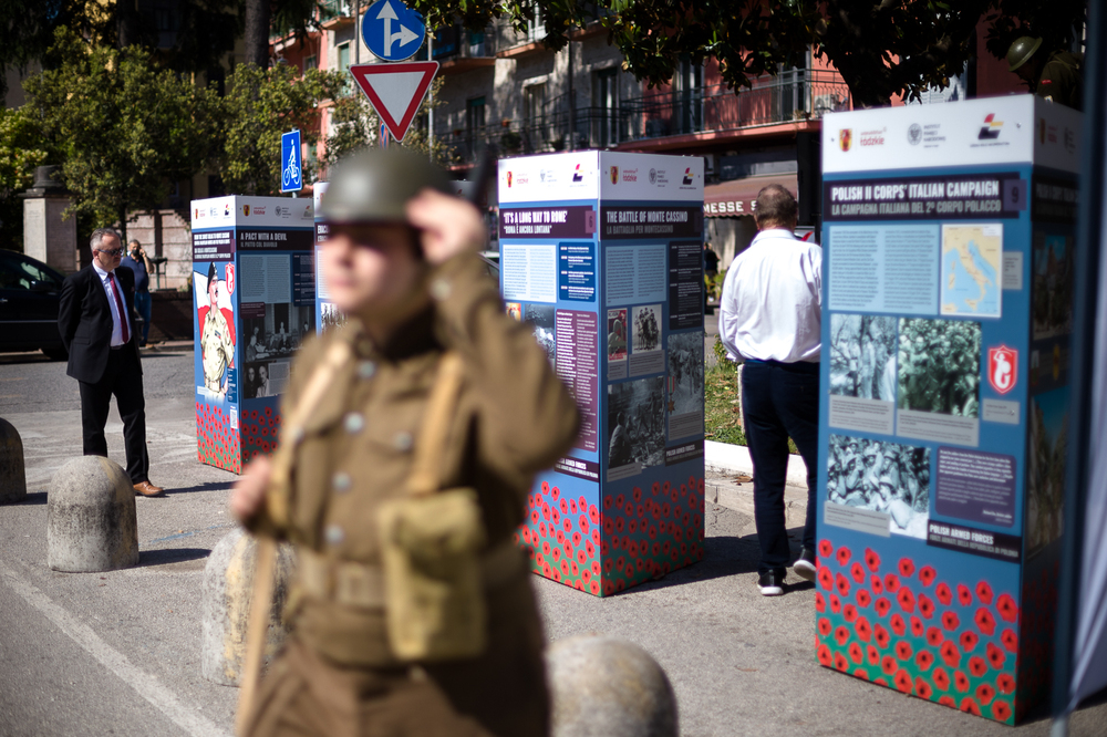 Wystawa IPN „Z łagrów na Monte Cassino" – Cassino, 18 maja 2022. Fot. Sławek Kasper (IPN)