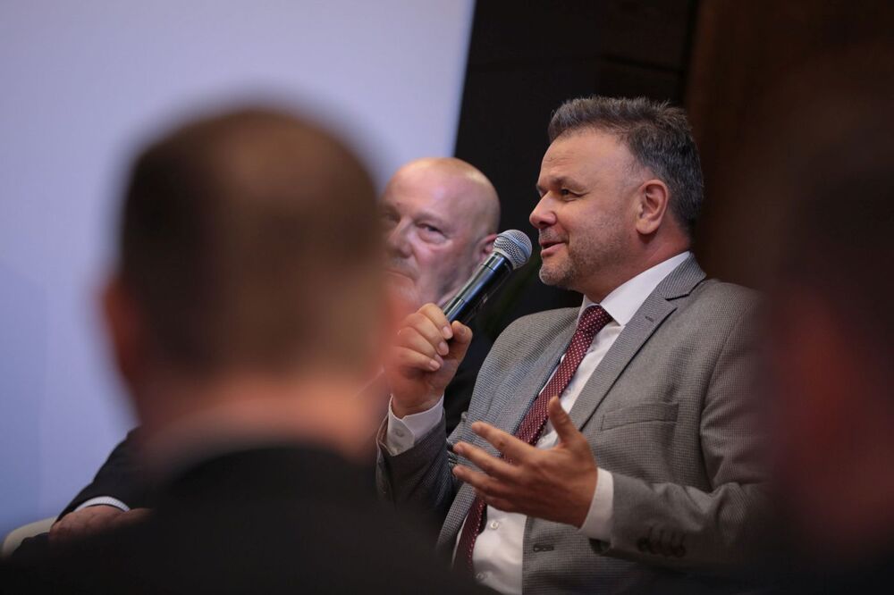 Adam Hlebowicz, dyrektor Biura Edukacji Narodowej IPN. Dyskusja o książce: „Aby każdy okruch historii został uratowany!” – 24 maja 2022. Fot. Mikołaj Bujak (IPN)