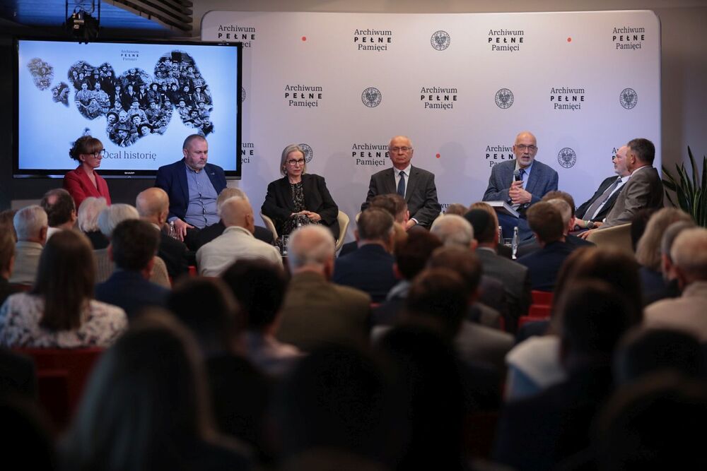 Dyskusja o książce: „Aby każdy okruch historii został uratowany!” – 24 maja 2022. Fot. Mikołaj Bujak (IPN)