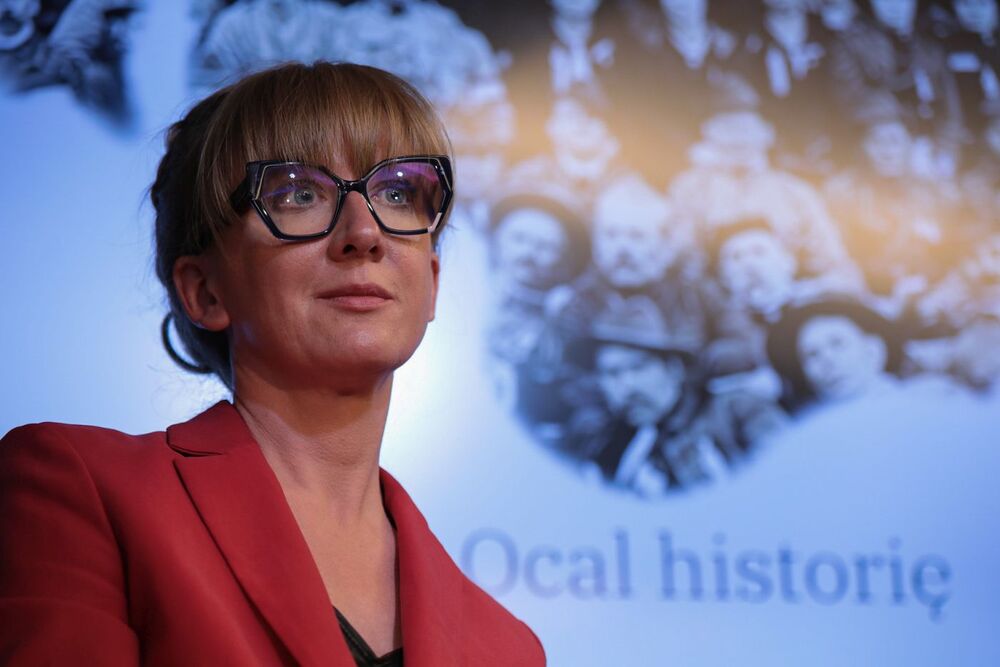 Teresa Gallewicz-Dołowa, koordynator projektu Archiwum Pełne Pamięci. Dyskusja o książce: „Aby każdy okruch historii został uratowany!” – 24 maja 2022. Fot. Mikołaj Bujak (IPN)