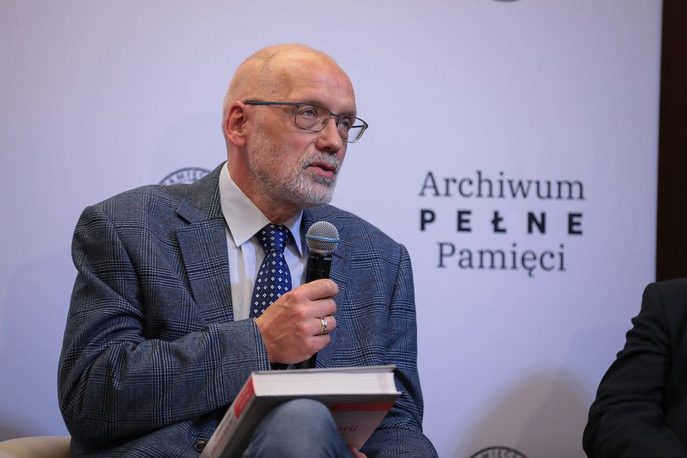 Prof. Andrzej Nowak podczas inauguracji nowej odsłony projektu: Ocal historię! Nowe możliwości – Archiwum Pełne Pamięci. Fot. Mikołaj Bujak (IPN)