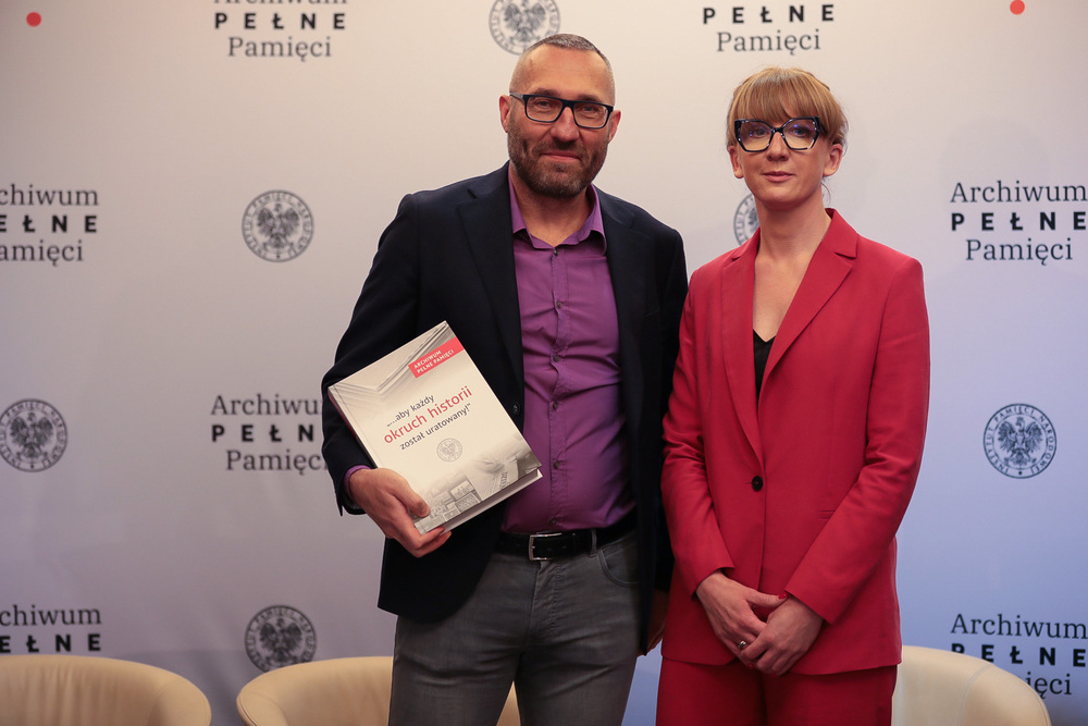 Dyskusja o książce: „Aby każdy okruch historii został uratowany!”. Teresa Gallewicz-Dołowy i Marek Papszun – 24 maja 2022. Fot. Mikołaj Bujak (IPN)