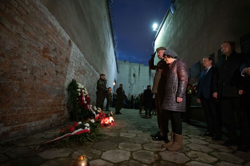Obchody 74. rocznicy śmierci rtm. Witolda Pileckiego na Rakowieckiej. Fot. Mikołaj Bujak (IPN)