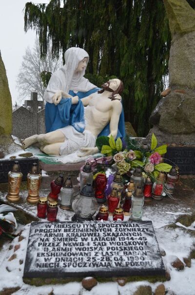 Cmentarz w Kąkolewnicy – miejsce pochówku ofiar ekshumowanych w 1990 roku