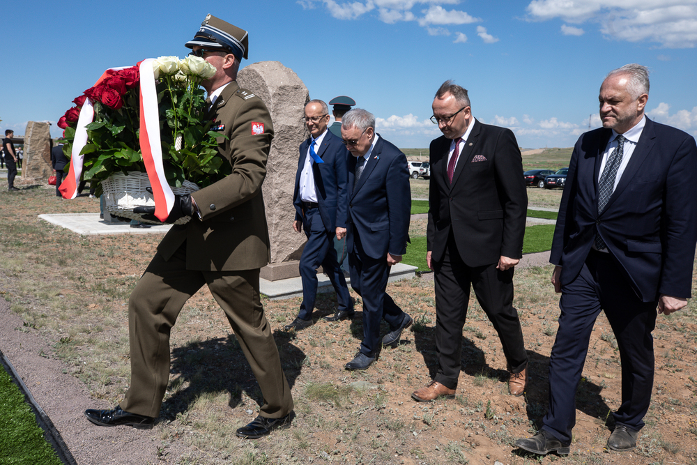 Cmentarz na terenie byłego obozu NKWD w Spassku koło Karagandy – 31 maja 2022. Fot. Sławek Kasper (IPN)
