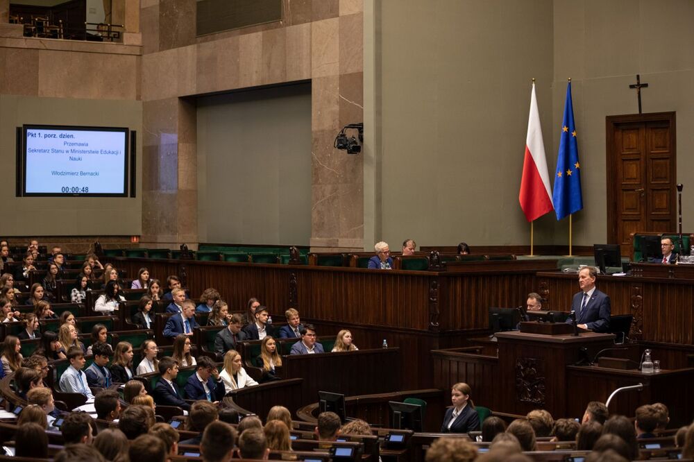 XXVIII sesja Sejmu Dzieci i Młodzieży – 1 czerwca 2022. Fot. Mikołaj Bujak (IPN)